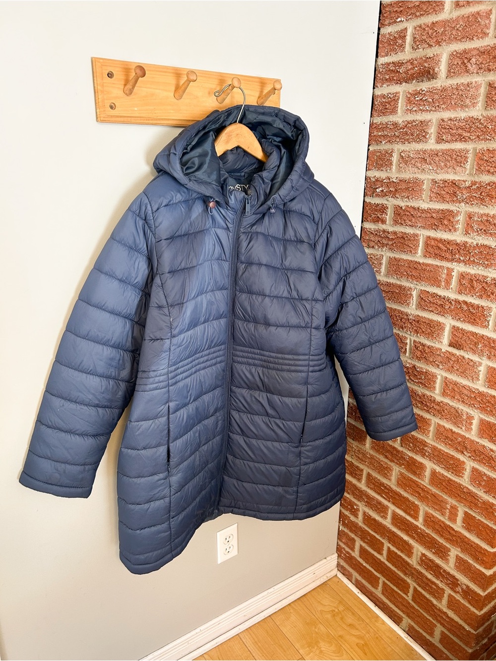 Women Navy Hooded Puffer Coat - Lightweight Warmth